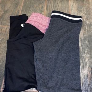 -2 pairs of pink leggings